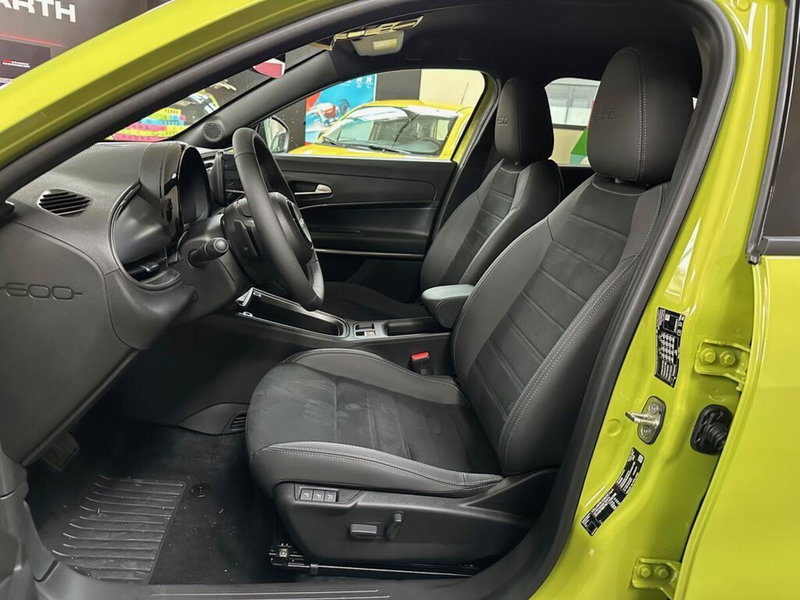 Fiat 600 nuova a Sondrio (9)