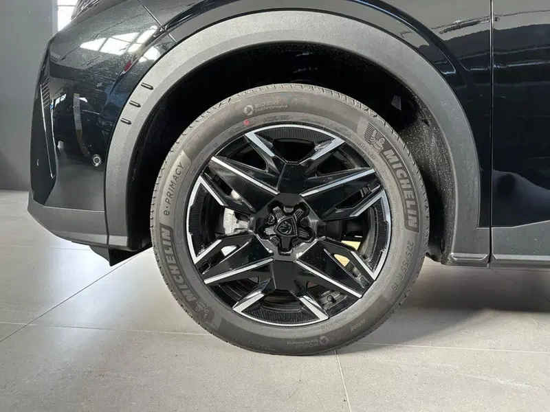 Peugeot 3008 nuova a Sondrio (9)