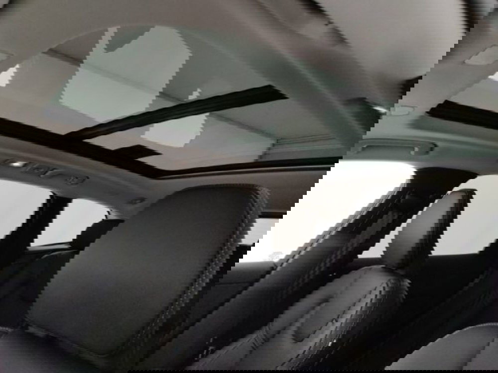 Volvo XC60 nuova a Modena (14)