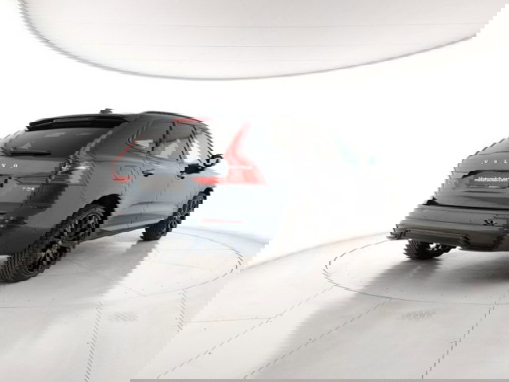 Volvo XC60 nuova a Modena (4)