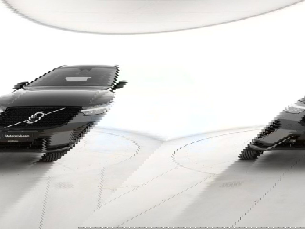 Volvo XC60 nuova a Modena (6)