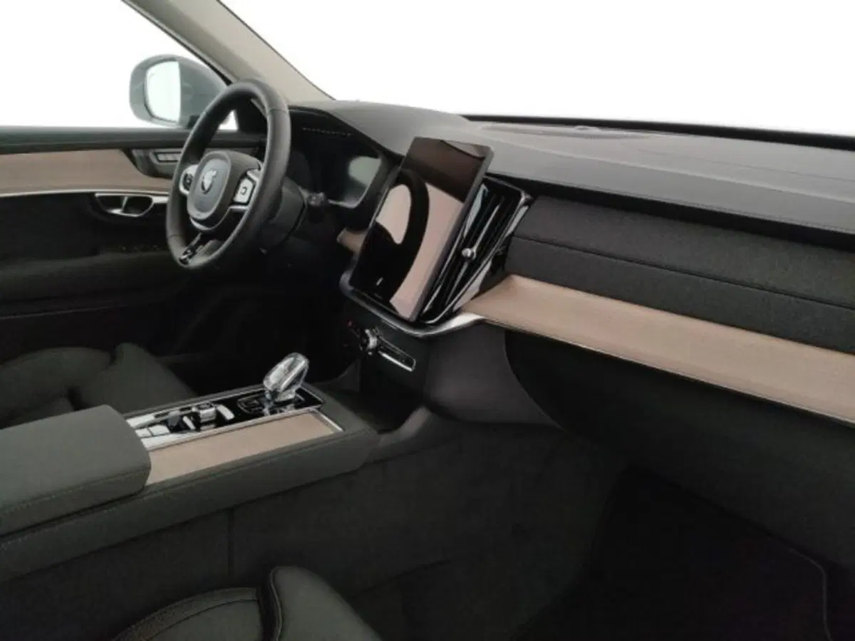 Volvo XC90 nuova a Modena (12)