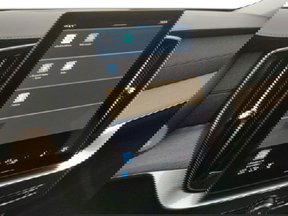 Volvo XC90 nuova a Modena (13)