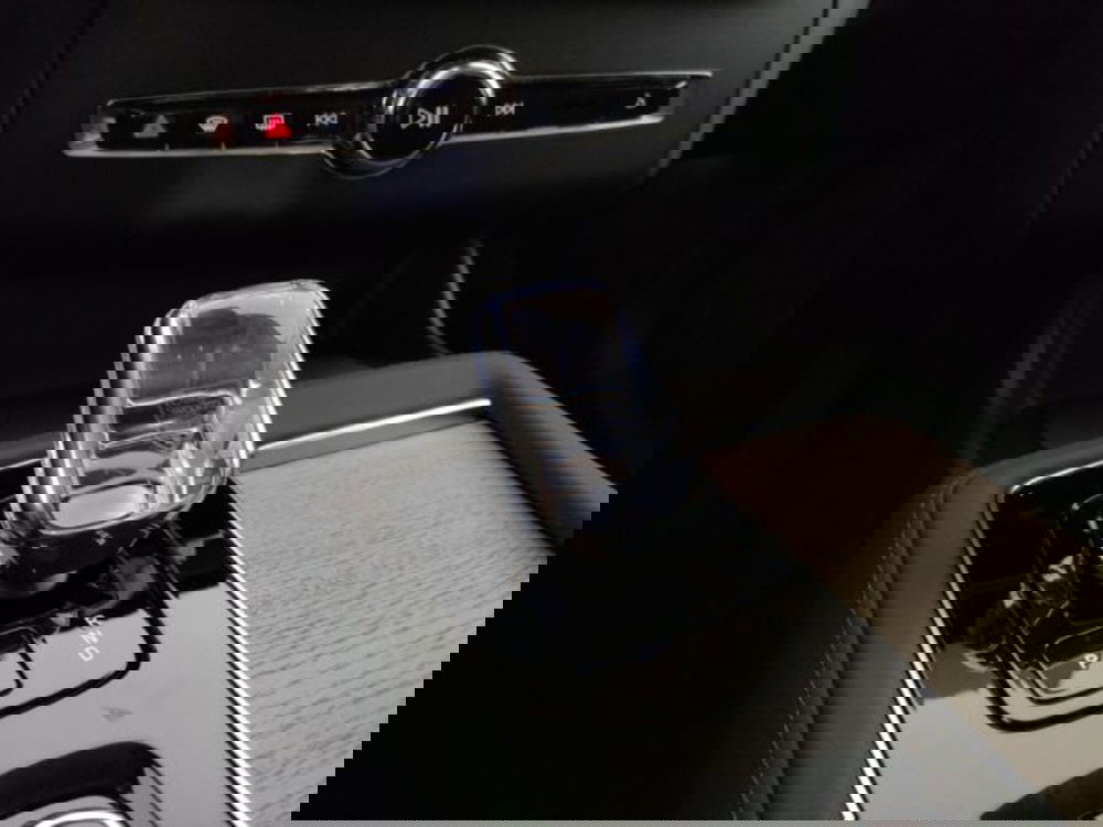 Volvo XC90 nuova a Modena (16)