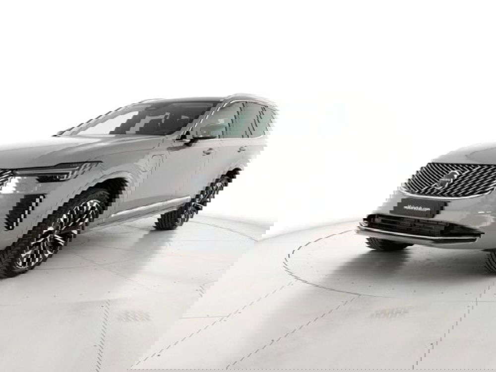 Volvo XC90 nuova a Modena (2)