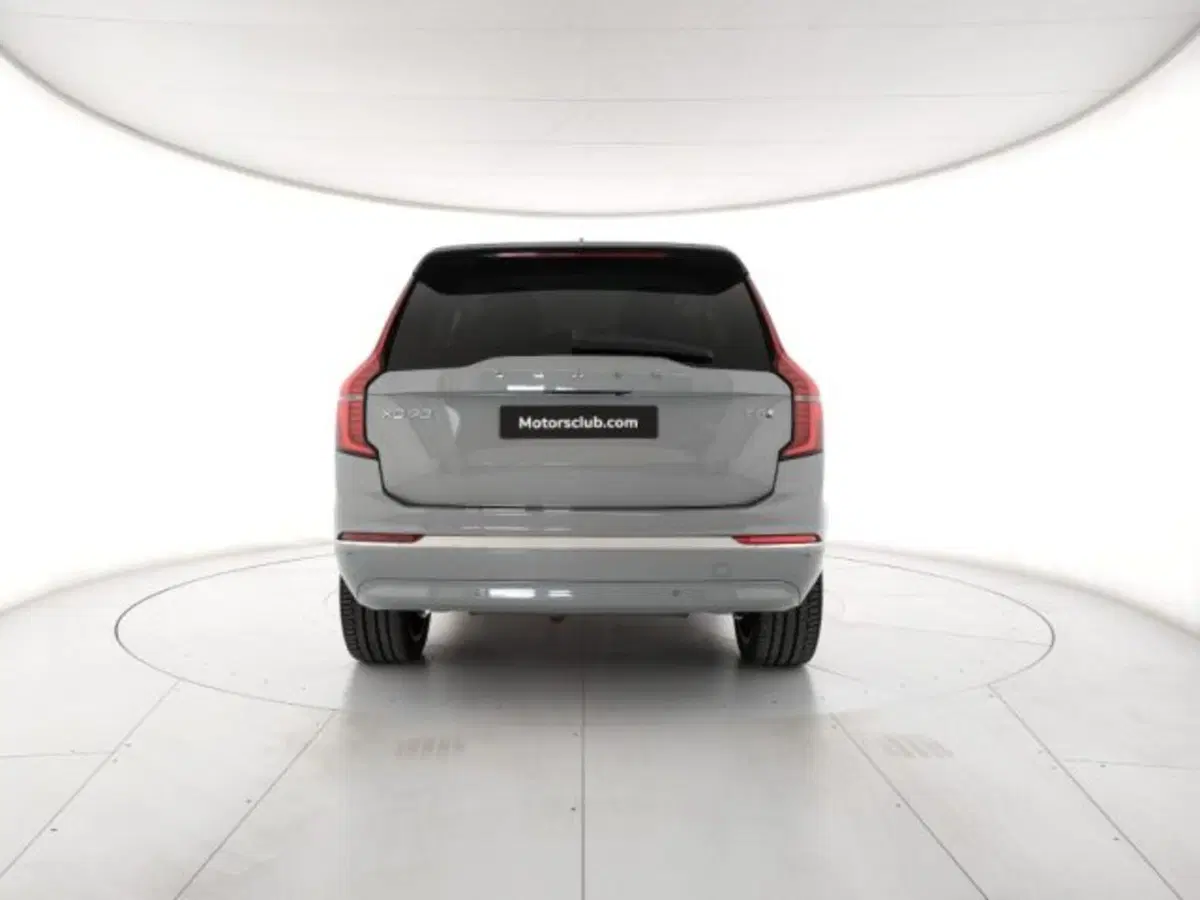 Volvo XC90 nuova a Modena (4)