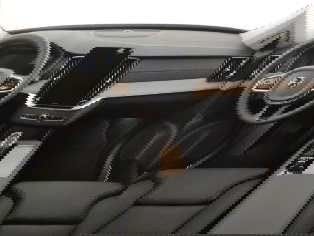 Volvo XC90 nuova a Modena (9)