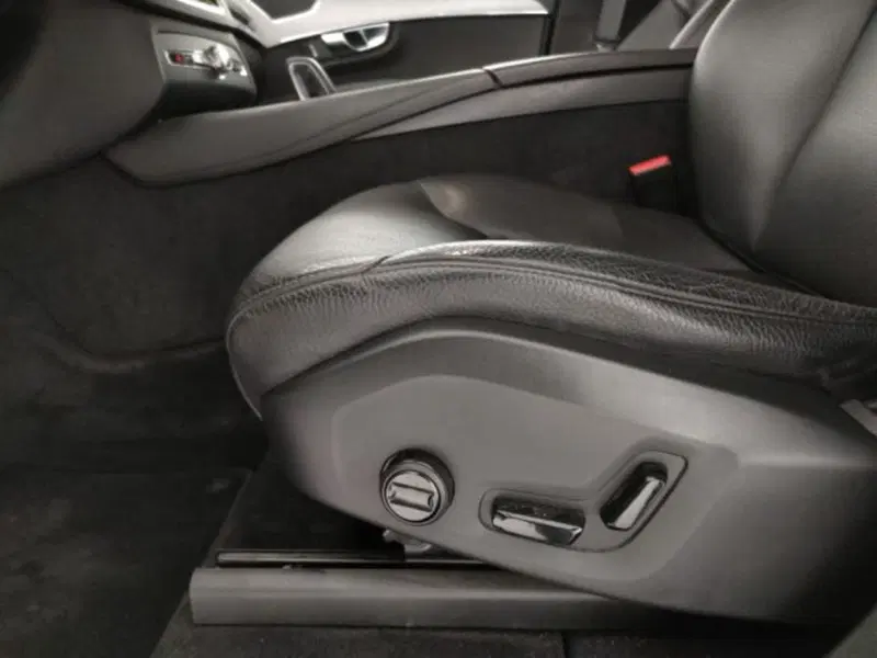 Volvo XC90 usata a Modena (19)