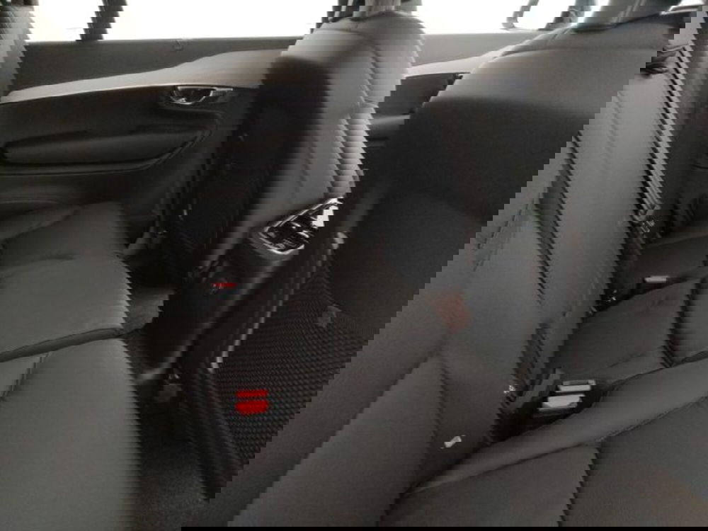 Volvo XC90 nuova a Modena (10)