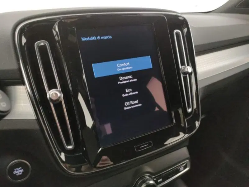 Volvo XC40 usata a Modena (18)