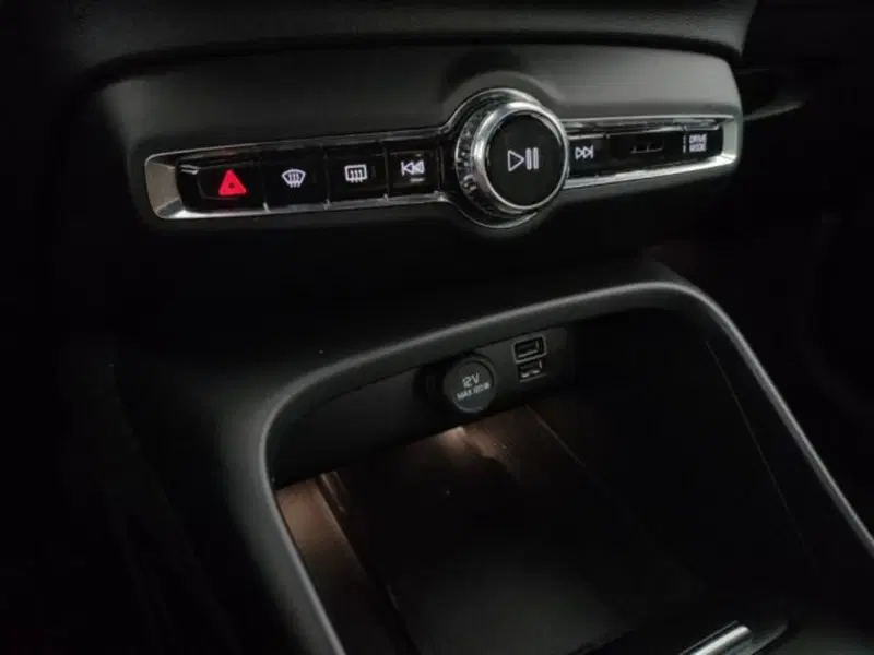 Volvo XC40 usata a Modena (19)