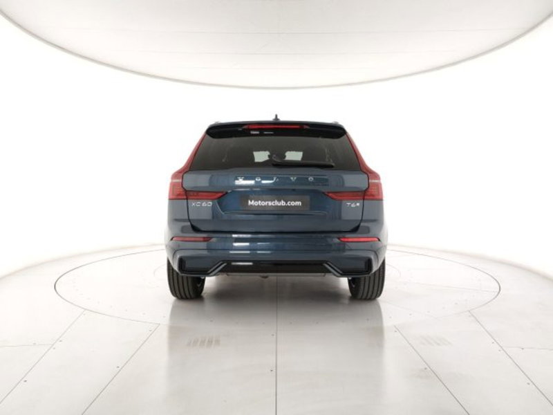 Volvo XC60 nuova a Modena (3)