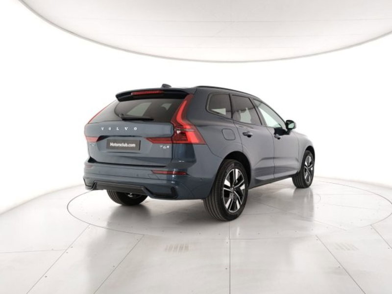Volvo XC60 nuova a Modena (4)