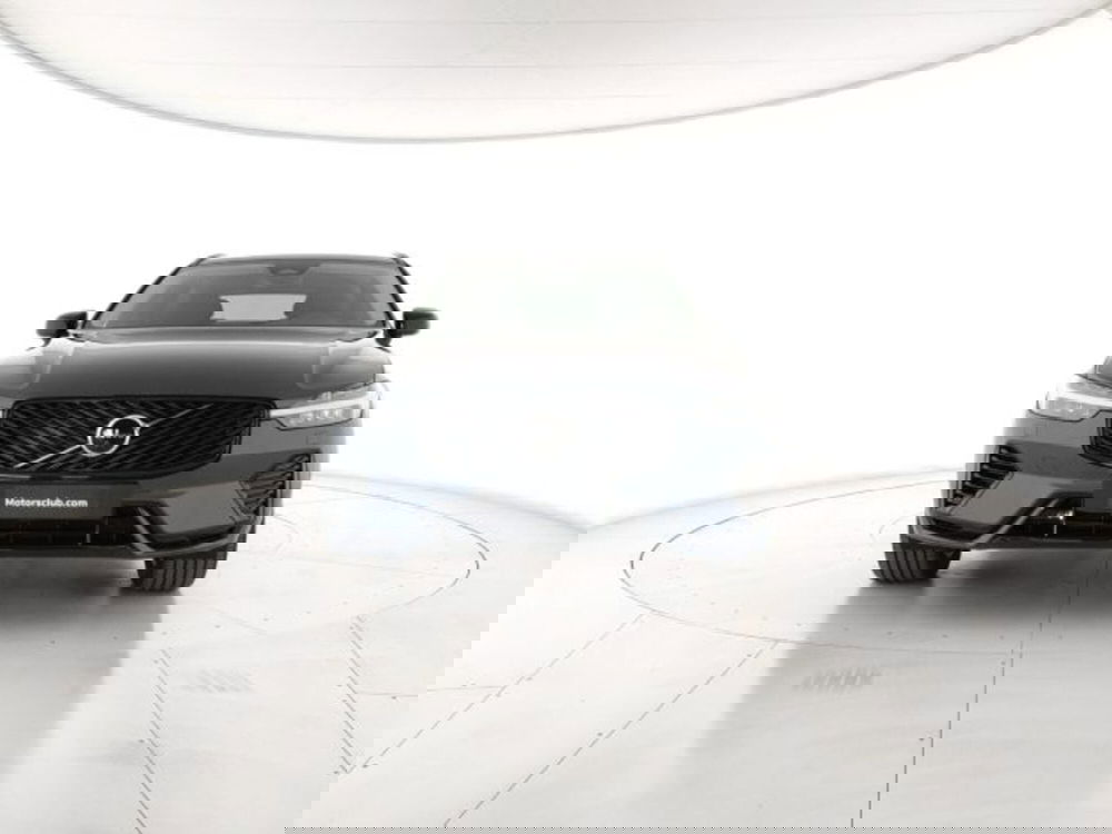 Volvo XC60 nuova a Modena (6)