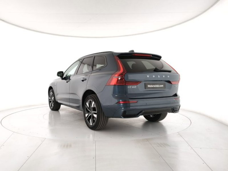 Volvo XC60 nuova a Modena (7)