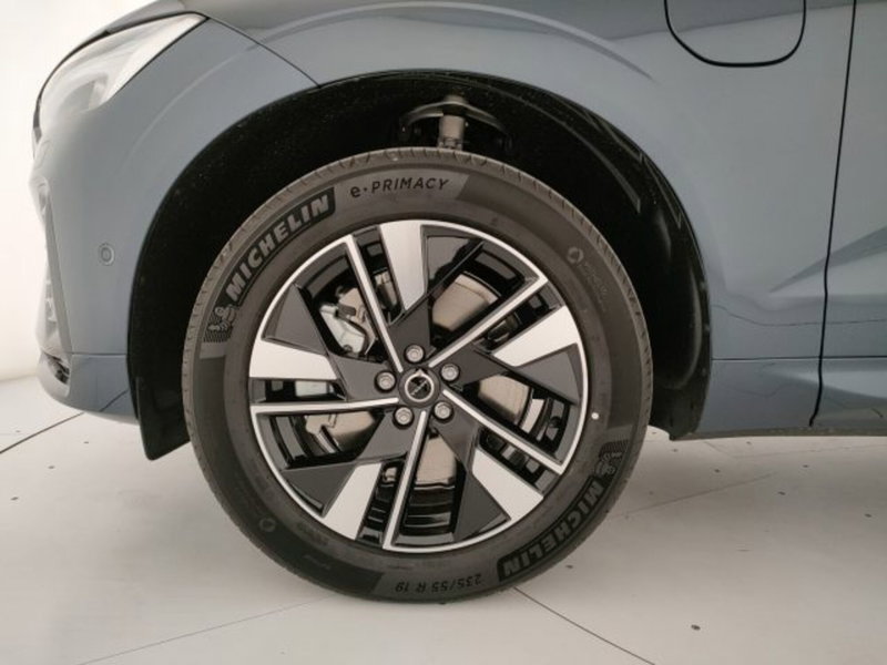 Volvo XC60 nuova a Modena (8)