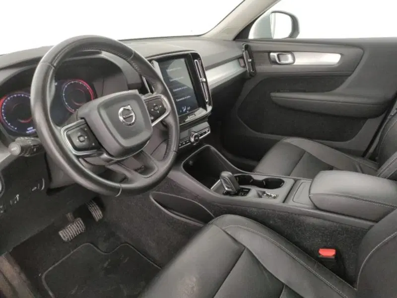 Volvo XC40 usata a Modena (9)