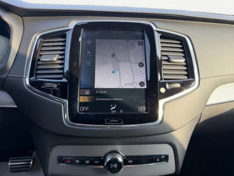 Volvo XC90 usata a Udine (12)