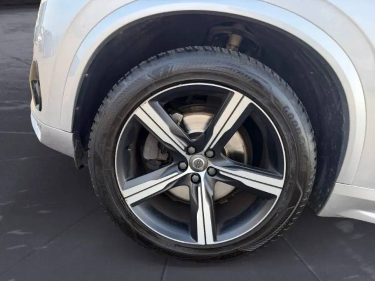 Volvo XC90 usata a Udine (14)