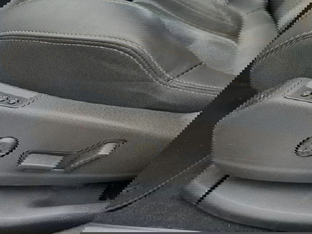 Peugeot 3008 usata a Bari (12)