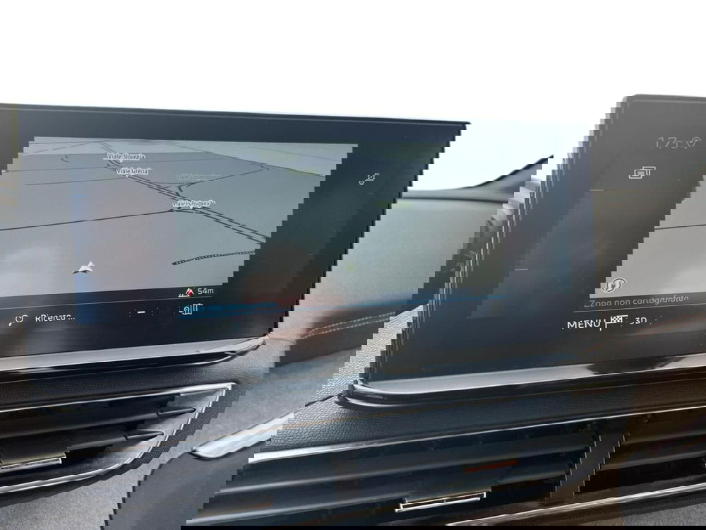 Peugeot 3008 usata a Bari (8)