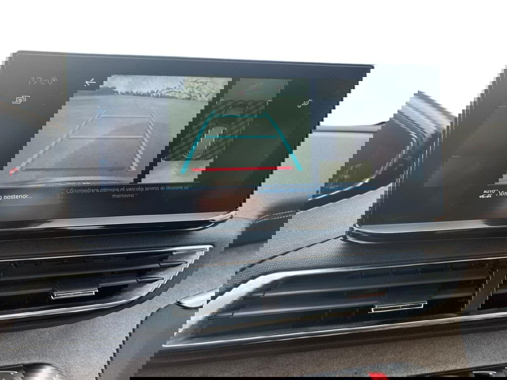 Peugeot 3008 usata a Bari (9)