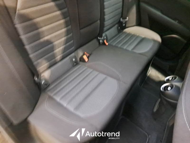 Alfa Romeo Stelvio usata a Bari (10)