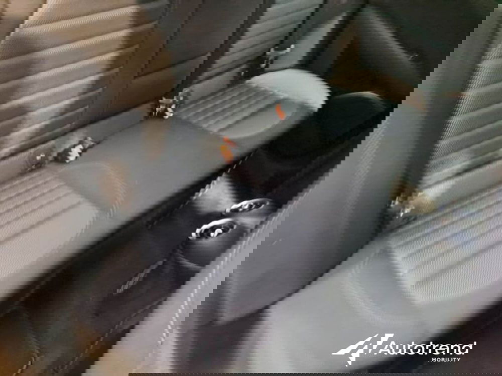 Alfa Romeo Stelvio usata a Bari (20)