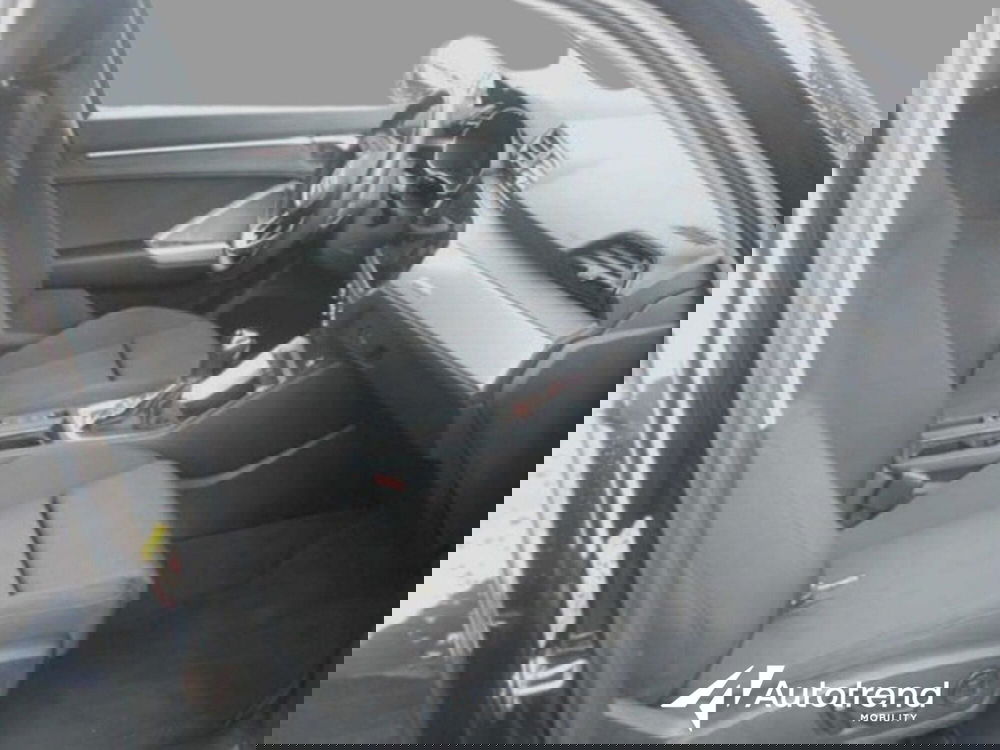Audi Q3 Sportback usata a Bari (11)
