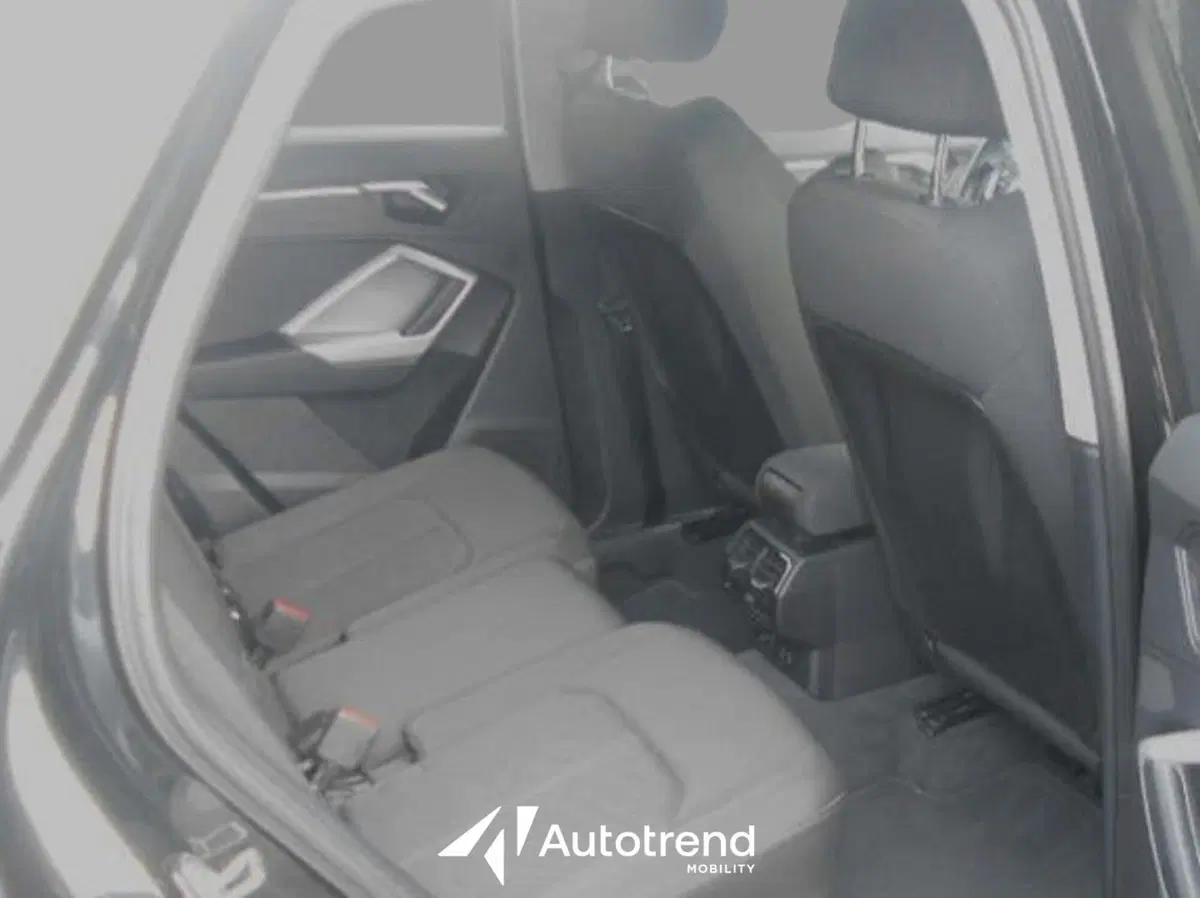 Audi Q3 Sportback usata a Bari (7)