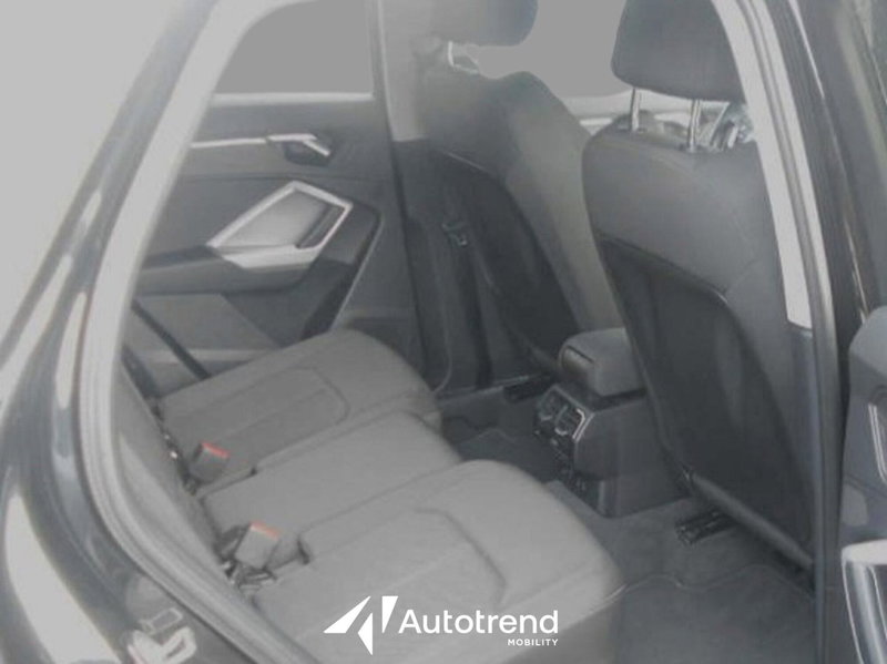 Audi Q3 Sportback usata a Bari (7)