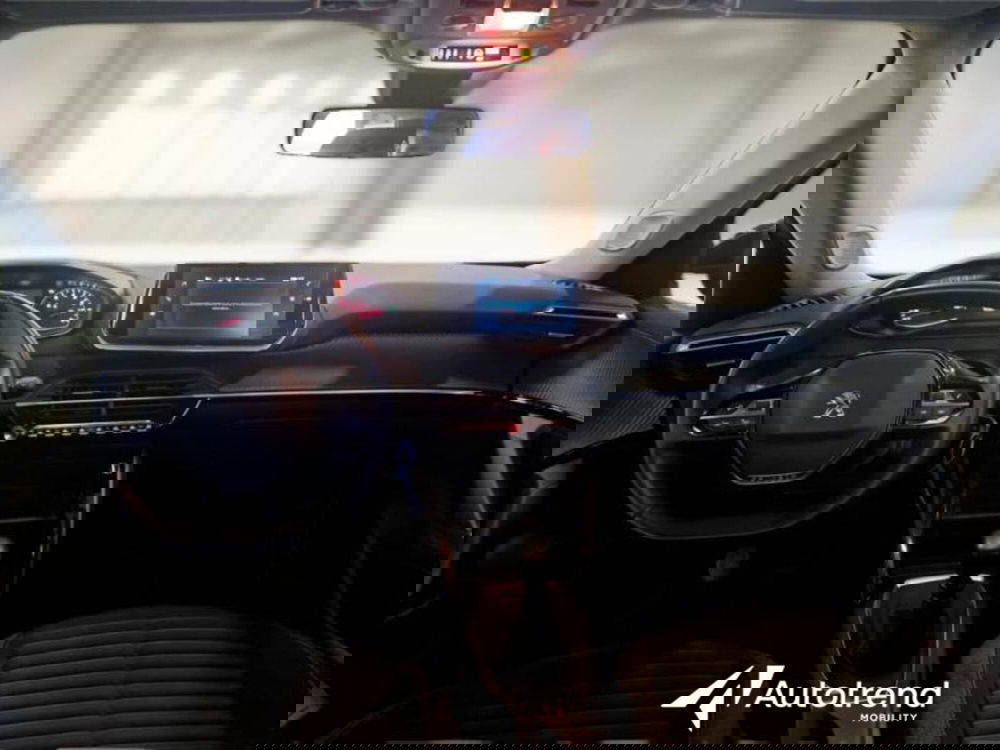 Peugeot 2008 usata a Bari (20)