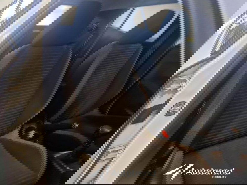 Peugeot 2008 usata a Bari (8)