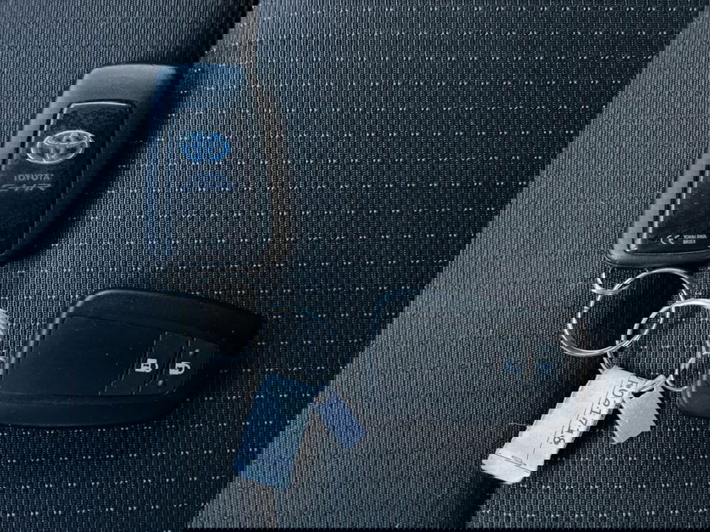 Toyota Toyota C-HR usata a Sondrio (18)
