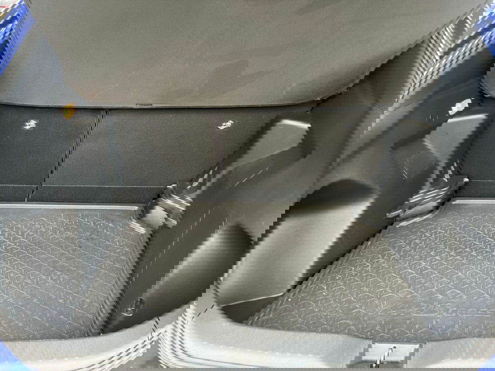 Toyota Yaris Cross usata a Lecco (10)