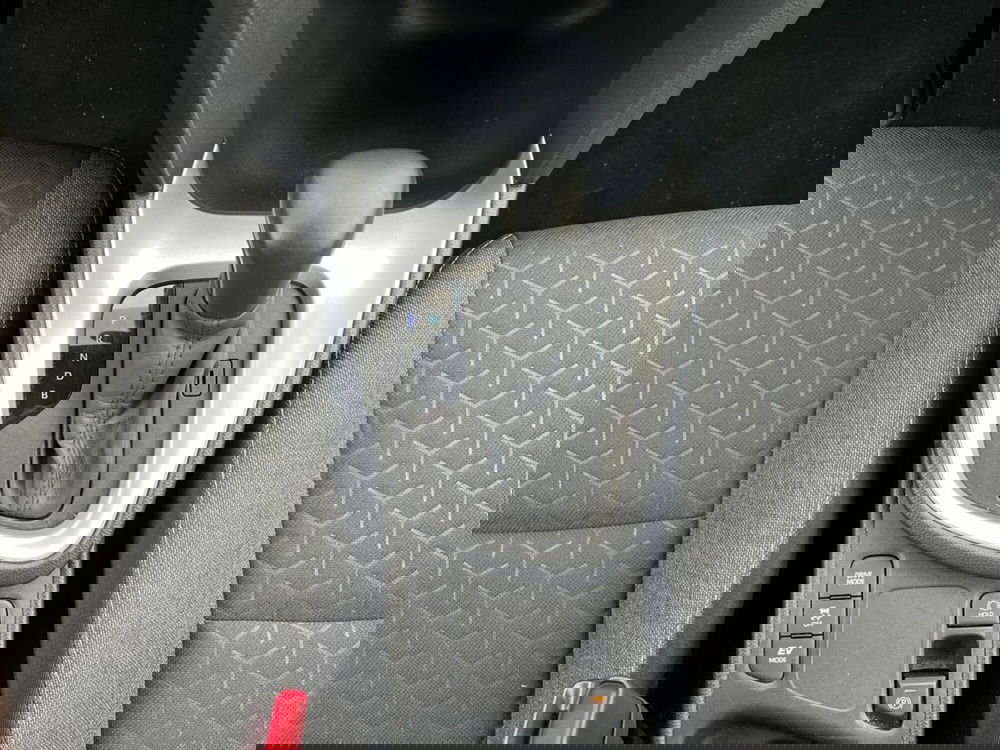 Toyota Yaris Cross usata a Lecco (12)