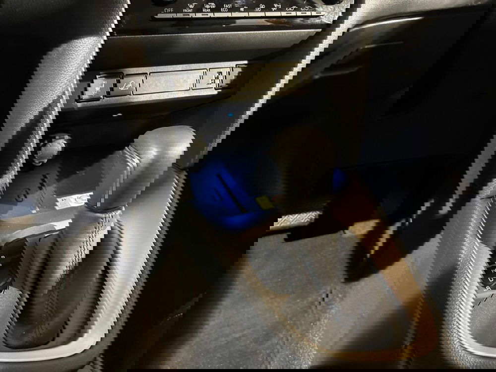 Toyota Yaris Cross usata a Lecco (14)