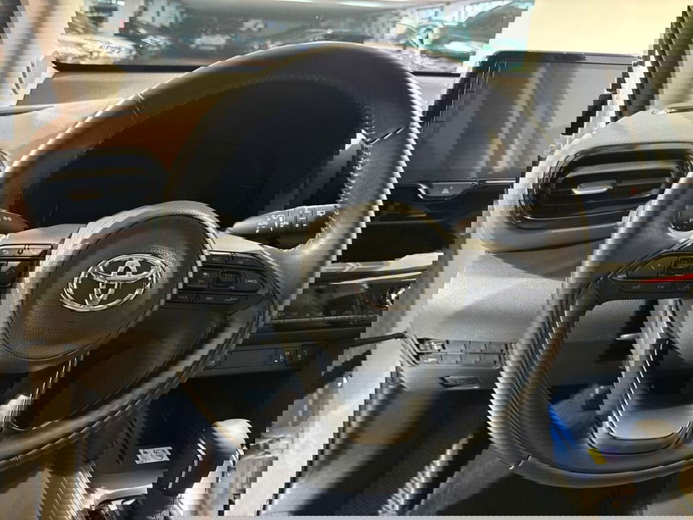 Toyota Yaris Cross usata a Lecco (15)