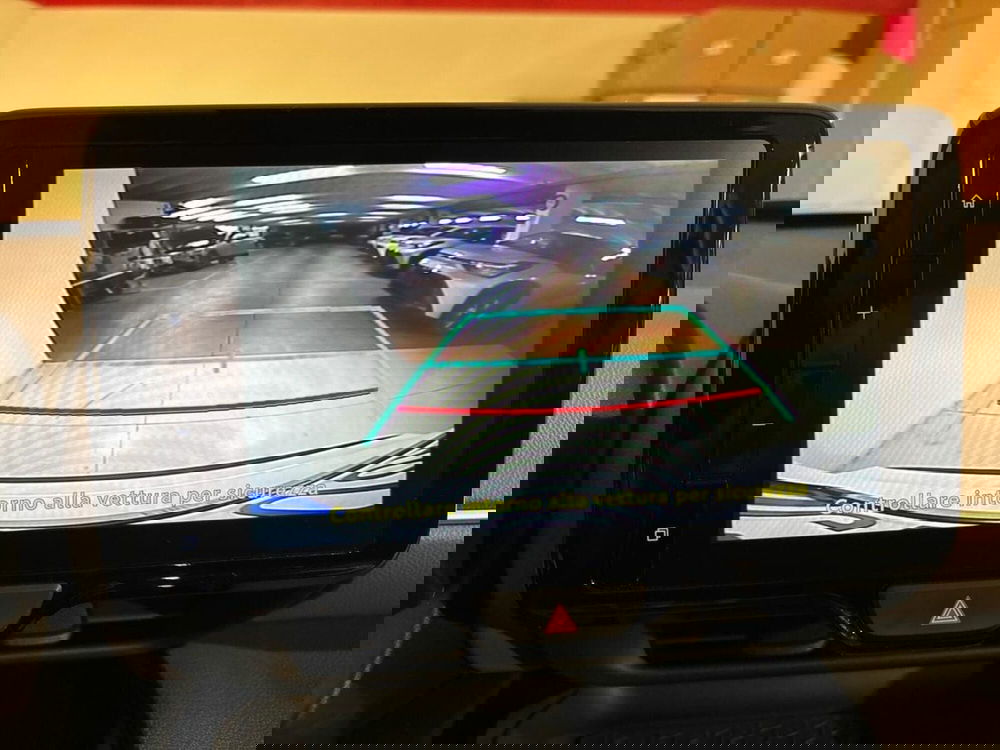 Toyota Yaris Cross usata a Lecco (16)