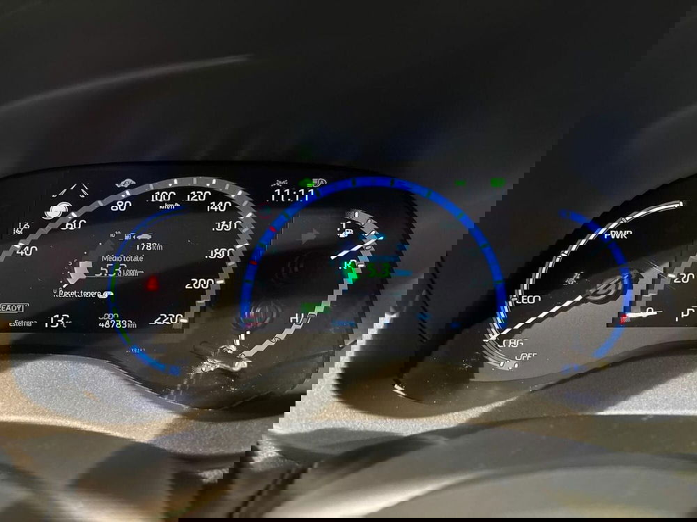 Toyota Yaris Cross usata a Lecco (9)