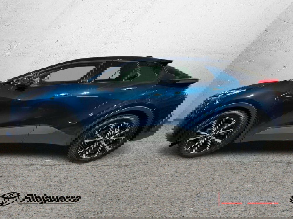 Toyota Toyota C-HR usata a Lecco (6)
