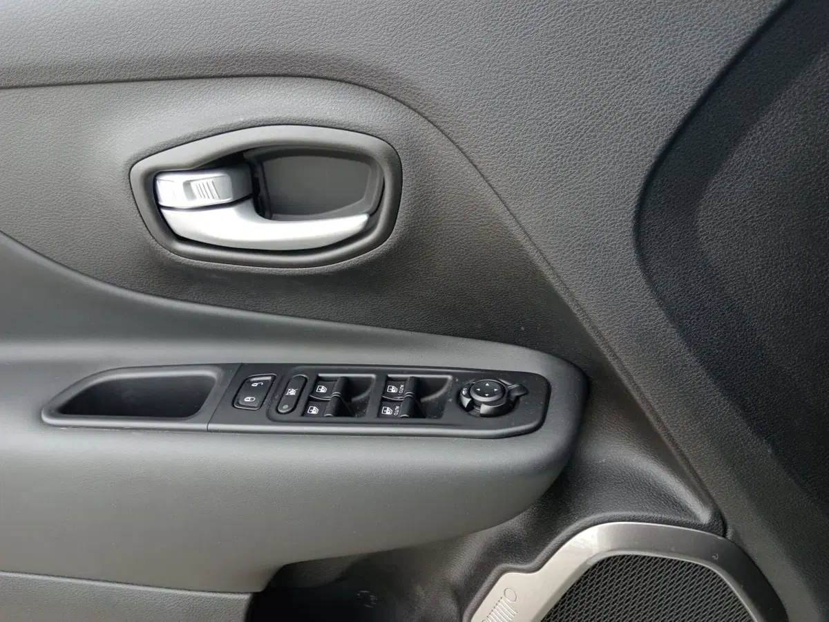 Jeep Renegade usata a Alessandria (18)