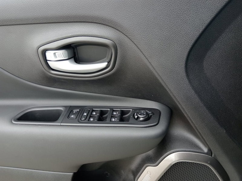 Jeep Renegade usata a Alessandria (18)