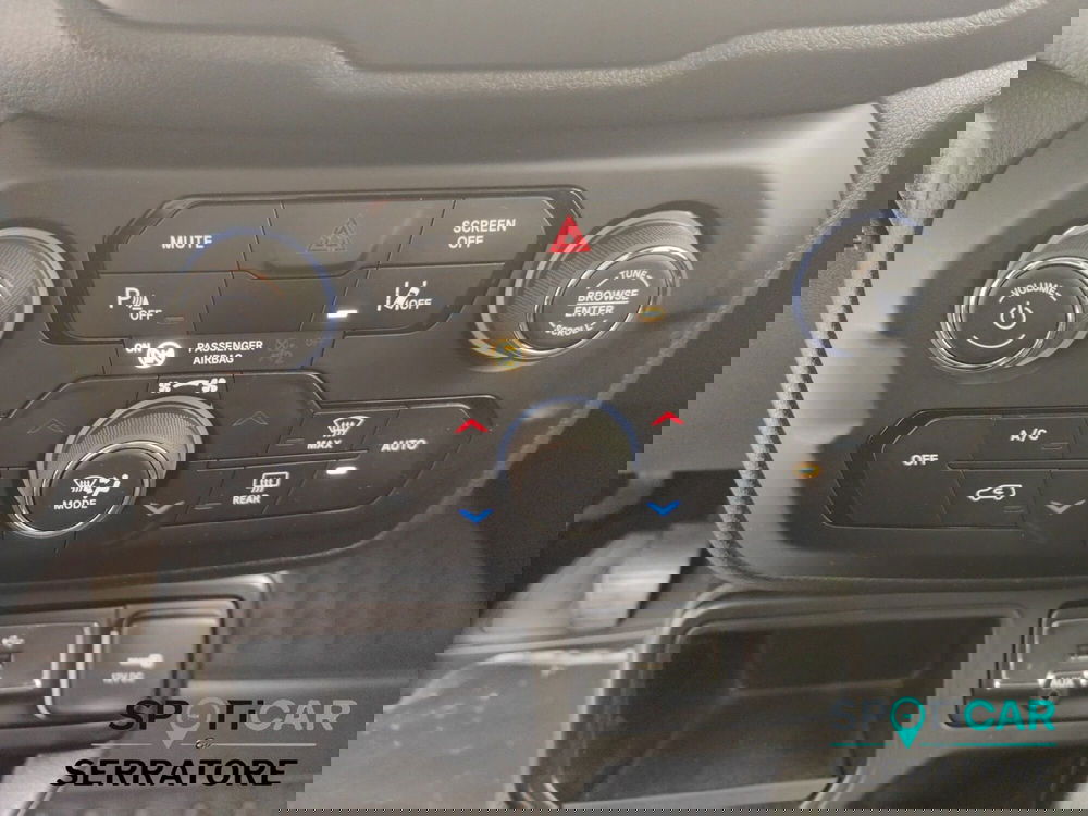 Jeep Renegade usata a Como (14)