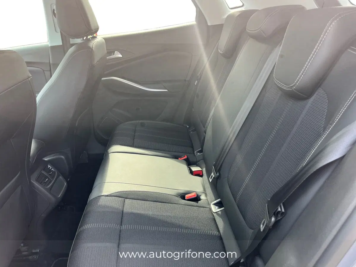Opel Grandland usata a Modena (13)