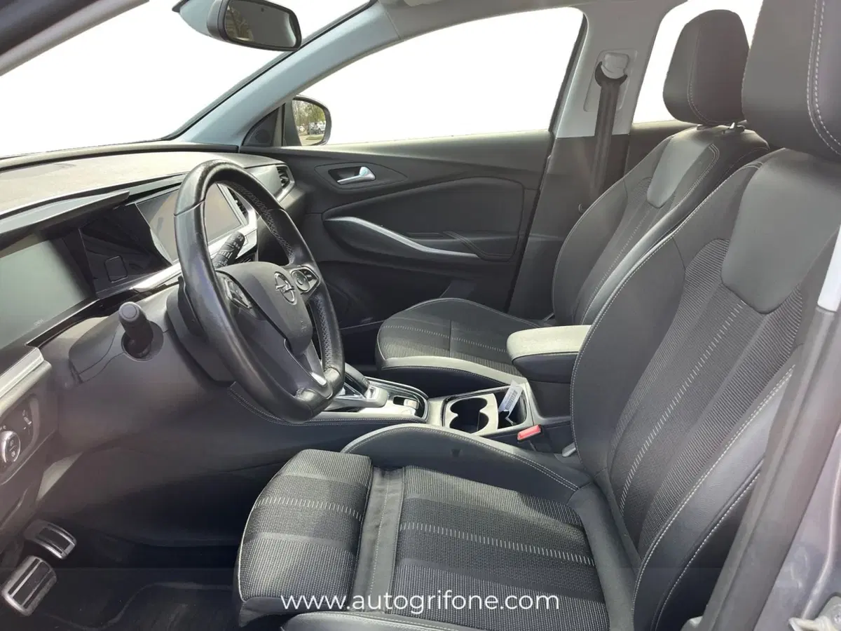 Opel Grandland usata a Modena (9)