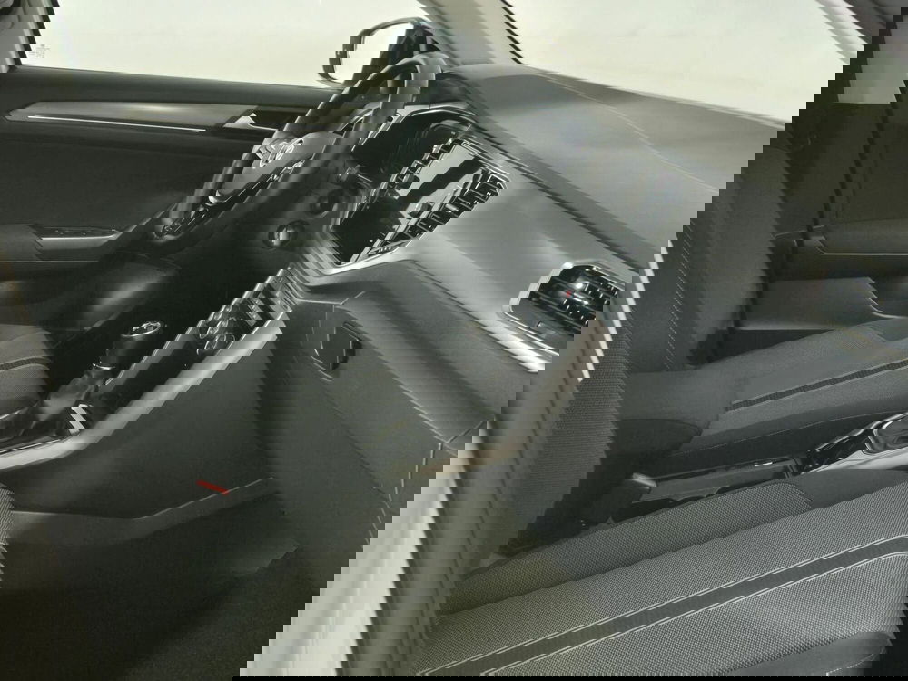 Volkswagen T-Roc usata a Torino (11)