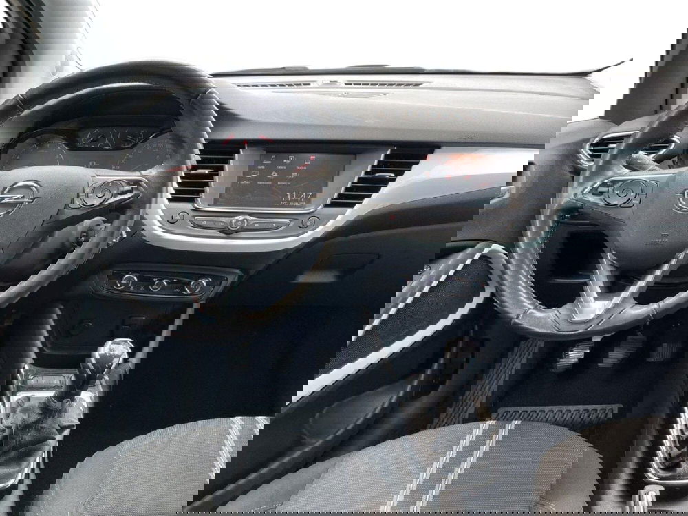 Opel Crossland X usata a Torino (10)