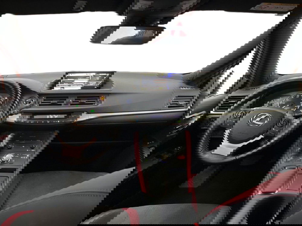 Lexus CT usata a Torino (11)