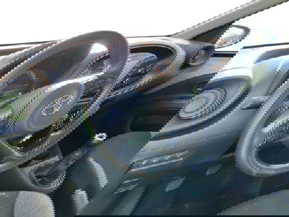 Toyota Aygo X usata a Torino (8)